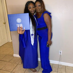 Meet your Posher, Vanessa